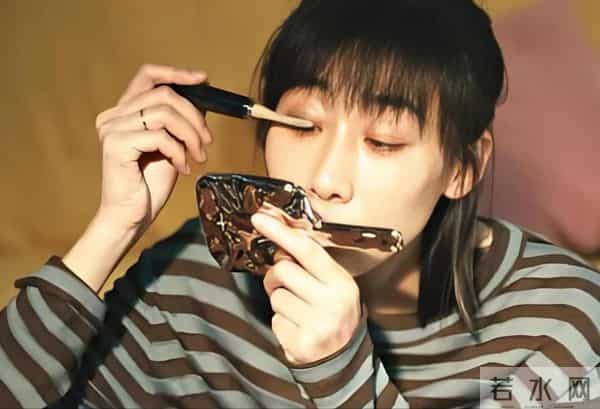 都市剧又出黑马! 仅6集播放量突破580万, 两个中年人让观众落泪