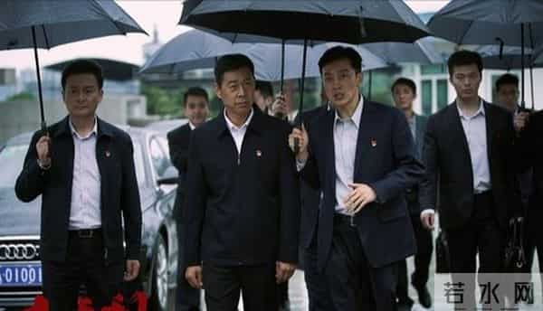 这两部反腐剧凭啥让人记一辈子?2亿现金名场面才露冰山一角