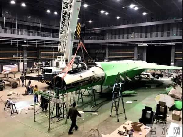 从《流浪地球》到《蛟龙行动》，神作大片为何都选择青岛？