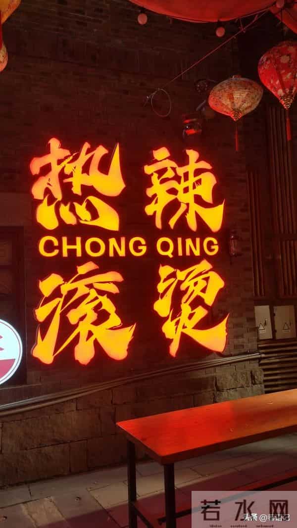 《出走的决心》和《热辣滚烫》,去年最好的两部女性电影