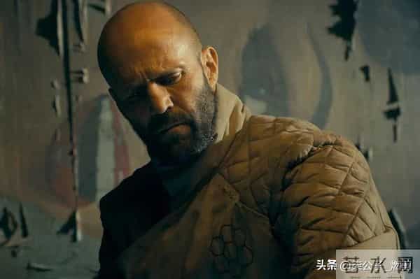 新导演接棒,经典角色回归,养蜂人能否再掀狂潮?