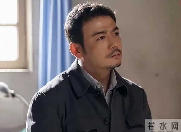 30多位明星为肖战包场，一部电影看出人品，众人都不想他输！