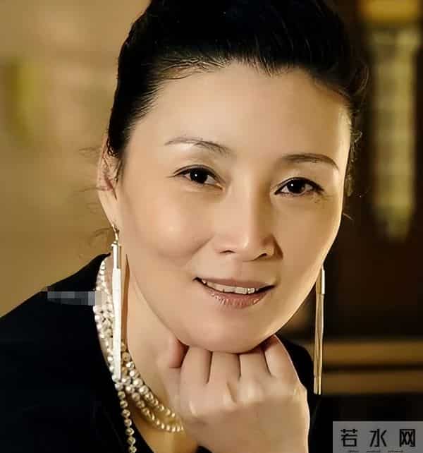 看22集《大生意人》，发现有的演员过气不是没原因，根本带不动！