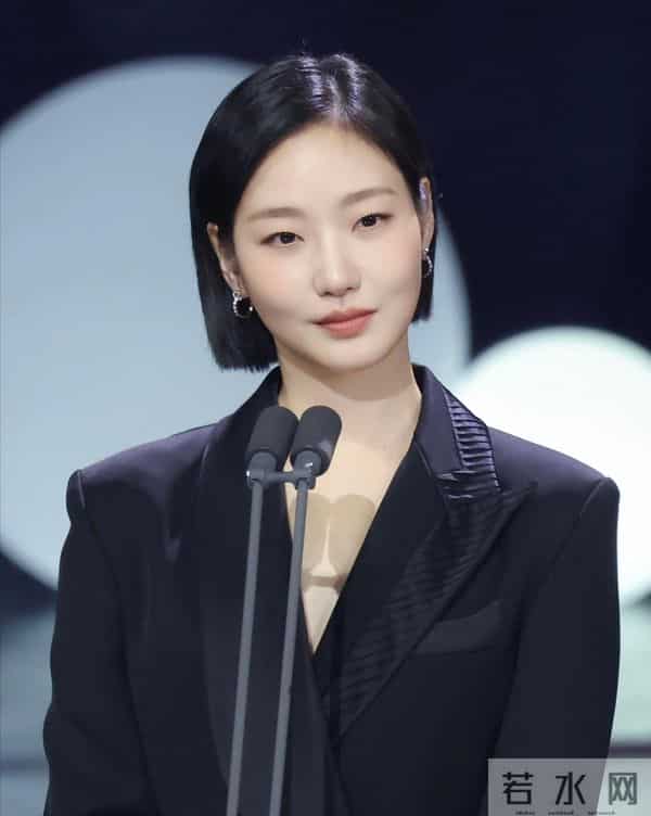 优雅美术老师遇上疯批变态魔女，谁才是真正的“凶手”？