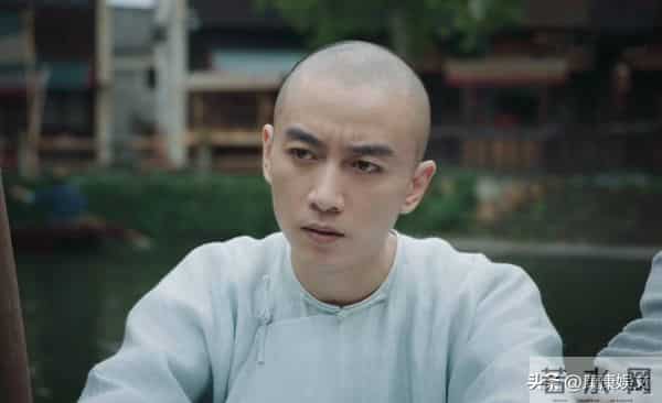 演完《大生意人》演《风与潮》,不好好跳舞偏要演戏,李纯再翻红