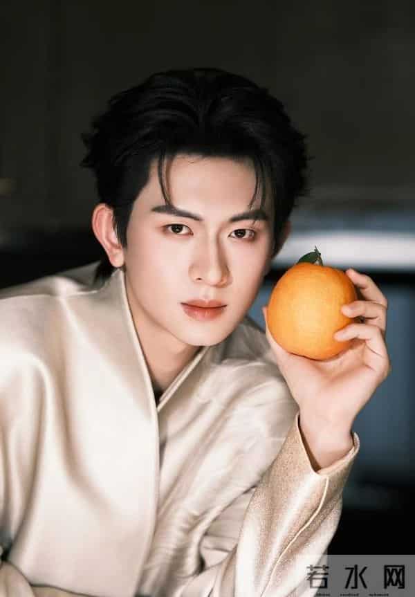 这几年短剧市场火得挺快，尤其是红果平台的热度一直在飙升。