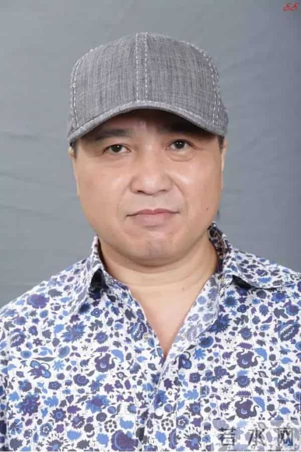 TVB金牌绿叶移居内地做老板，曾为养家连续工作50小时，累到住院