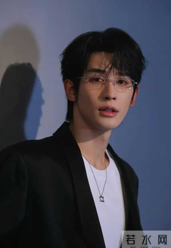 剧查查之夜短剧老f4现身,柯淳缺席,马小宇何健麒居然这么亲密!