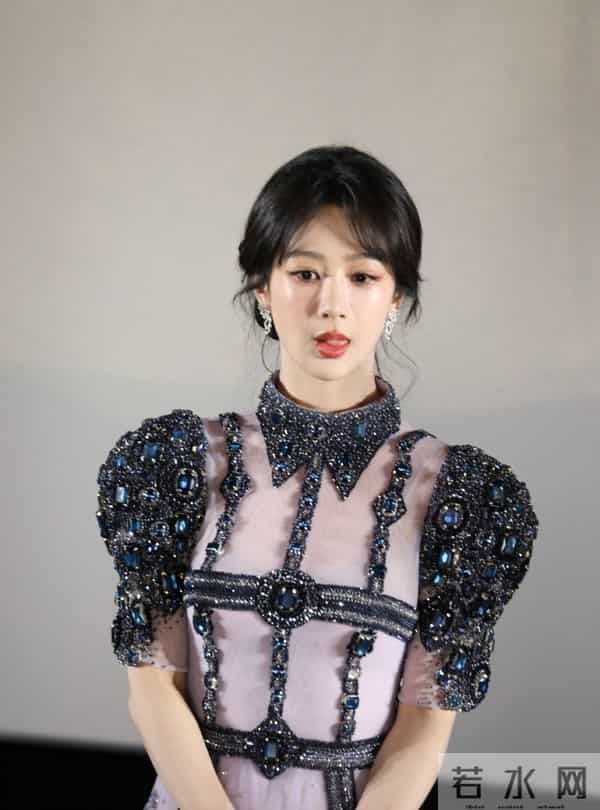 演都不演了！官宣喜讯才6天，杨紫担心的事发生，个个戳她心窝