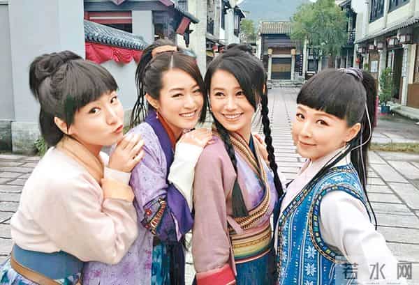 TVB梁珈詠入行演百套剧多扮绿叶，为追梦摆摊卖饰品，北上寻开心