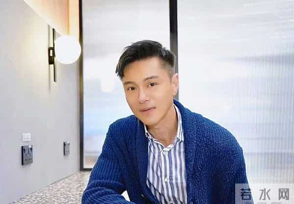 50岁还在拼命，黄浩然让“中年危机”四个字直接破防。2023年12