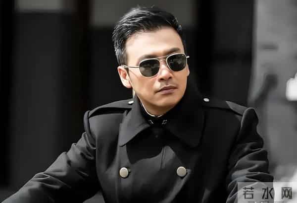 给过去30年最好的谍战剧排名- 沉默的荣耀第5, 潜伏第2, 第1名无争议