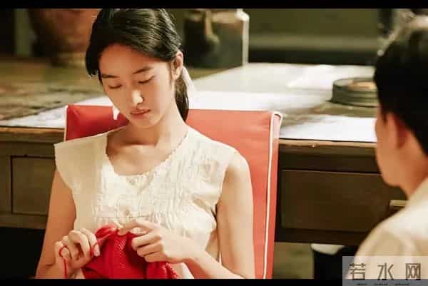 八年后我竟然才看懂《芳华》,又恨自己没文化了