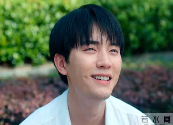 《十二封信》结局看完后他在东门摊煎饼时改了习惯