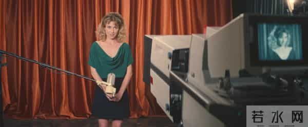 因尺度太大引发争议,网飞成人新剧太生猛了