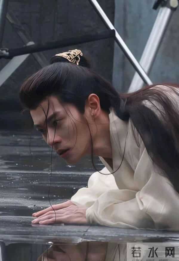 曹骏新剧《玉茗茶骨》剧照太帅了