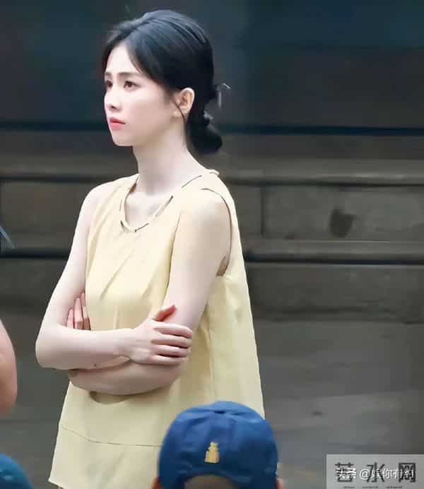 白鹿躺枪！新剧爆冷于正爆粗大骂观众，彻底输成“过街老鼠”