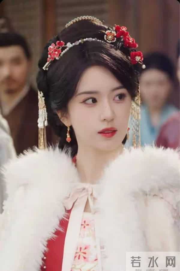 在2024年初,短剧市场迎来了一波惊喜,《侯门主母要寿终正寝》