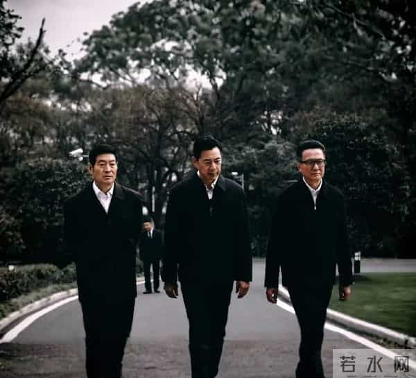 这两部反腐剧凭啥让人记一辈子?2亿现金名场面才露冰山一角