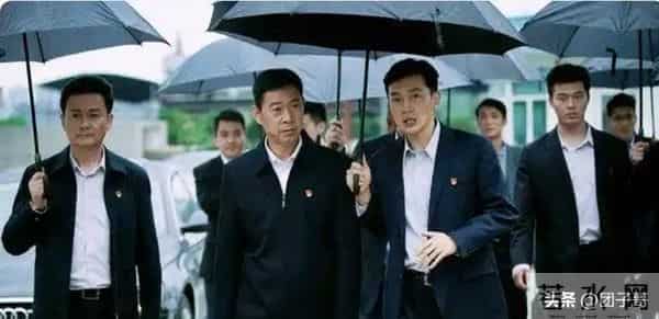 40集反腐剧!蒋雯丽、张丰毅主演!王牌班底,题材敏感,剧情炸裂