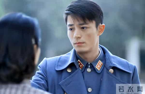 难怪都说他本色出演？毕竟是粉丝一句玩笑就能破防流泪的人啊！