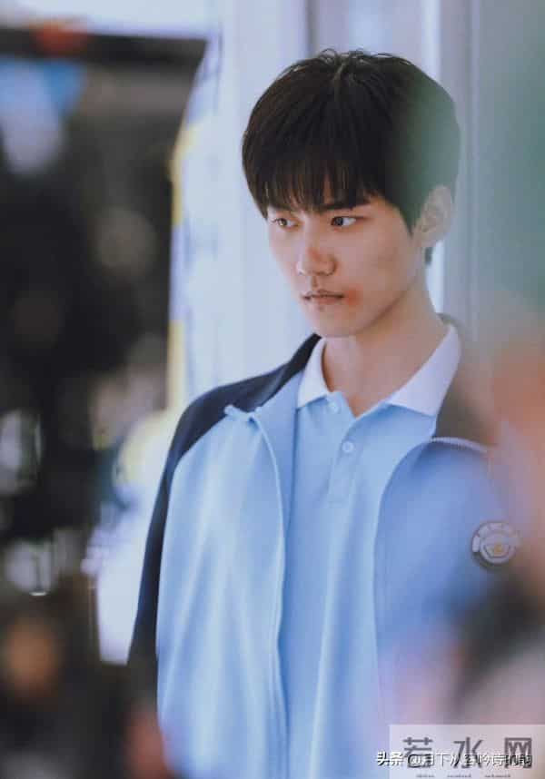 柯淳力挺《狙击蝴蝶》:19岁年龄差爆红,不止甜宠是清醒