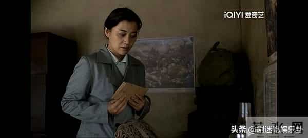 《父母爱情》直到安杰去黑山岛探亲，安欣才知，江德福另一面