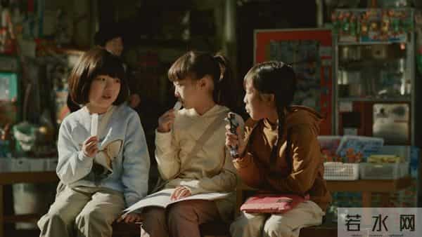 东亚老师共用一套计时方式，学生上完课得倒时差