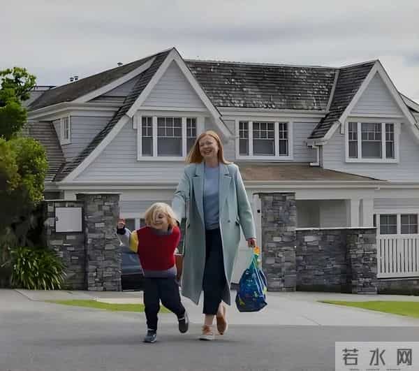 《都是她的错》9.2评分引爆母职控诉，窒息婚姻真相比绑架更惊心