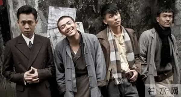 30多位明星为肖战包场，一部电影看出人品，众人都不想他输！