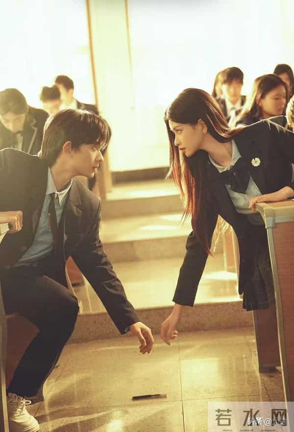 古装美男转型校霸！陈添祥朱小雪二搭《格林童话》校园暗恋名场面