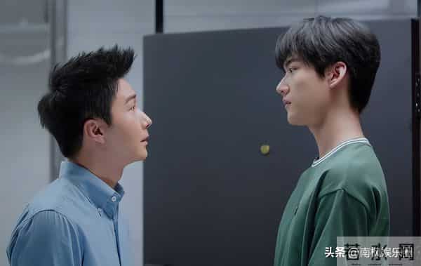 男女主从单相思到相互救赎，《狙击蝴蝶》成姐弟恋剧新标杆