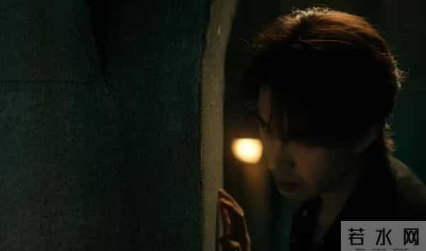 枭起青壤：李月英帮了炎拓，但她不是好人，她想看到人形枭的败亡