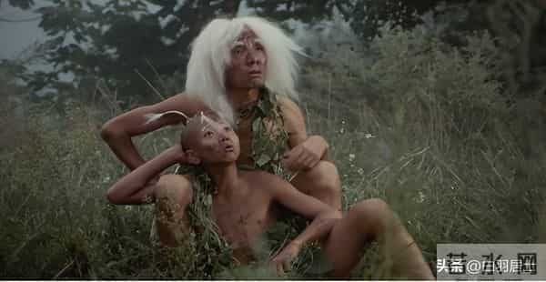 电影《三毛从军记》的荒诞，扒光了抗战时“大人物”的体面