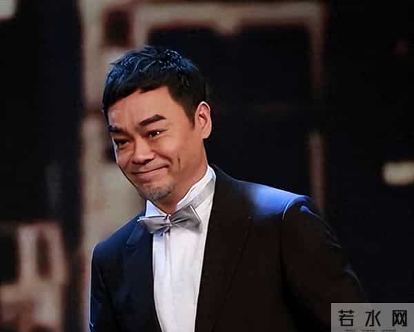 61岁影帝再夺冠，40年陪跑终逆袭？新奖背后藏着什么秘密。