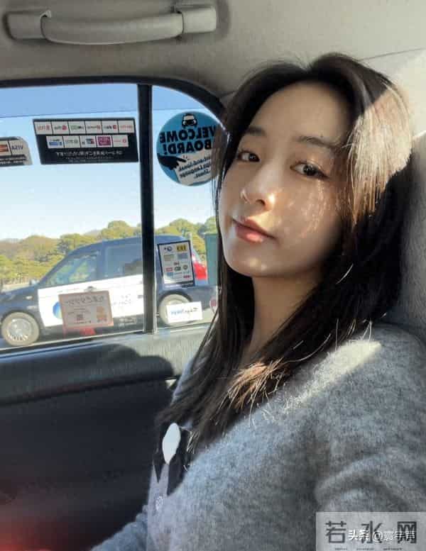 翁青雅采访朱珠翻车，百亿白富美暴露专业短板，内娱采访为何变了