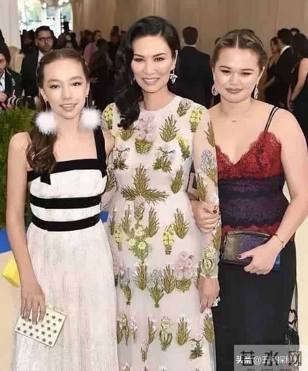 睡完首富睡总统!从厂妹到顶级名媛,捞金268亿的她,到底凭啥?