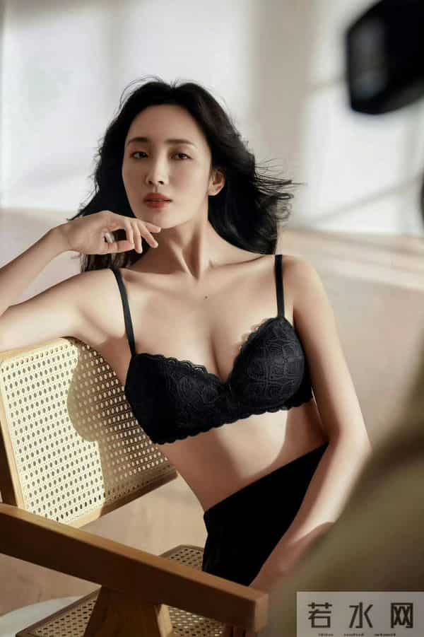 王紫璇拍摄 小神婆好辣