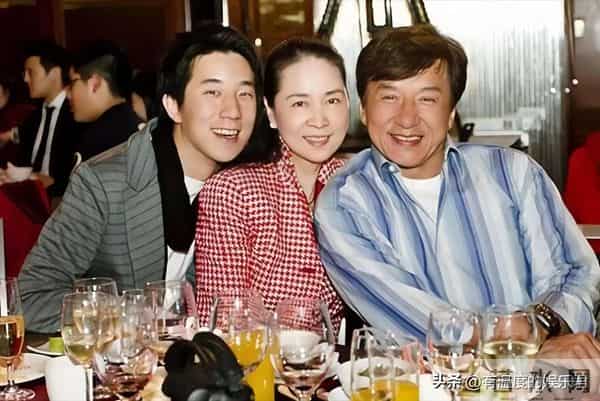 林凤娇比吴绮莉清醒，守着花心丈夫不离婚 让情敌和私生女无计可施