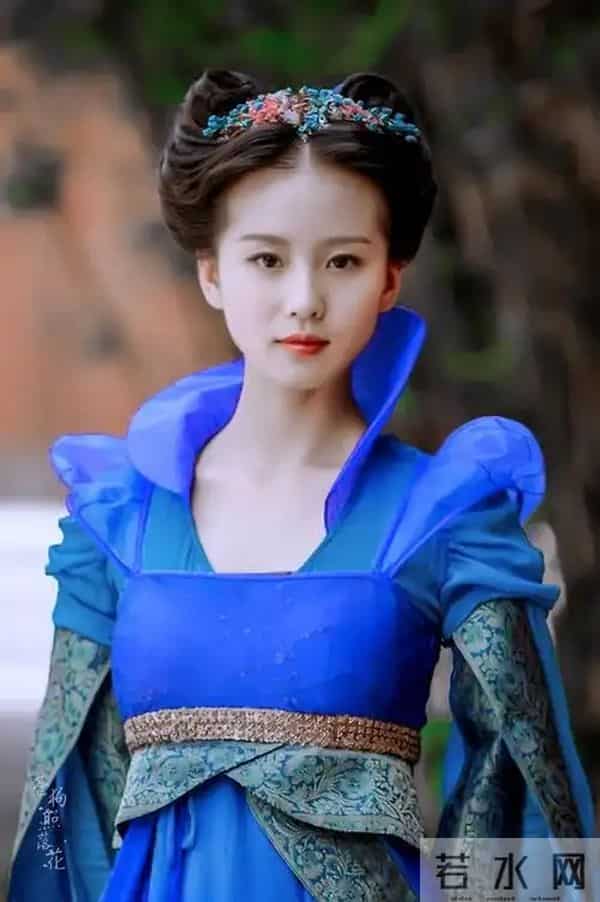 陪玩陪睡只是冰山一角，继王家卫被曝，金靖遭殃后 张纪中又曝内幕