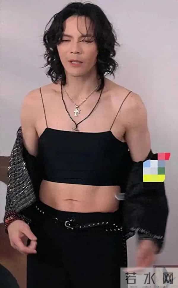 曝内娱红毯“潜规则”，刘亦菲造型折腾26次，迪丽热巴不受待见