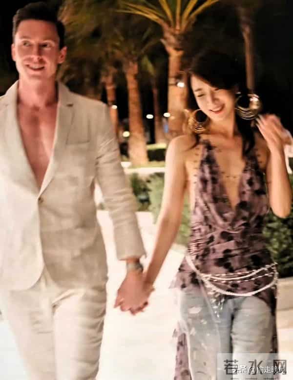 陈赫前妻许婧：在沙特庆生，穿露背装好辣，外籍老公185有胸肌