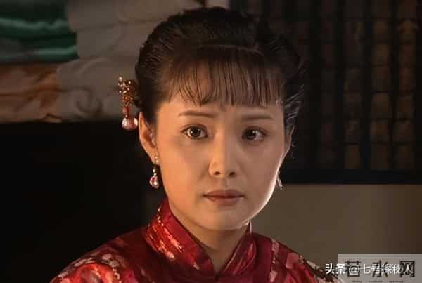 59岁茹萍的痛：女儿离婚，儿子大龄未婚，风光背后满是无奈