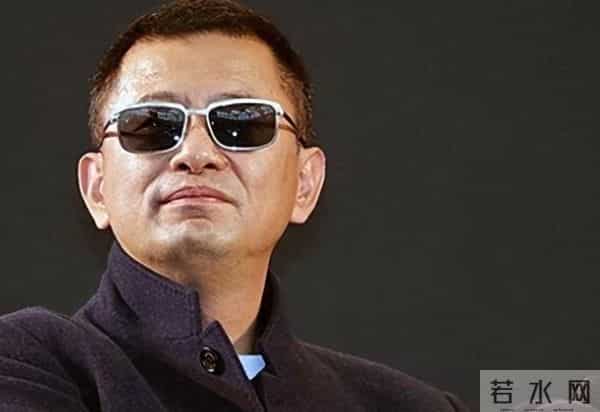 被曝“开黄腔”后，王家卫又迎来另一个噩耗，更多旧事被扯出