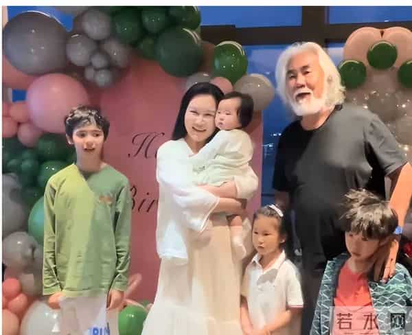 钱再多有何用？女儿被造谣后，张纪中又陷丑闻，老夫少妻敲响警钟