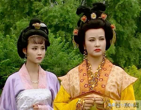 59岁茹萍的痛：女儿离婚，儿子大龄未婚，风光背后满是无奈