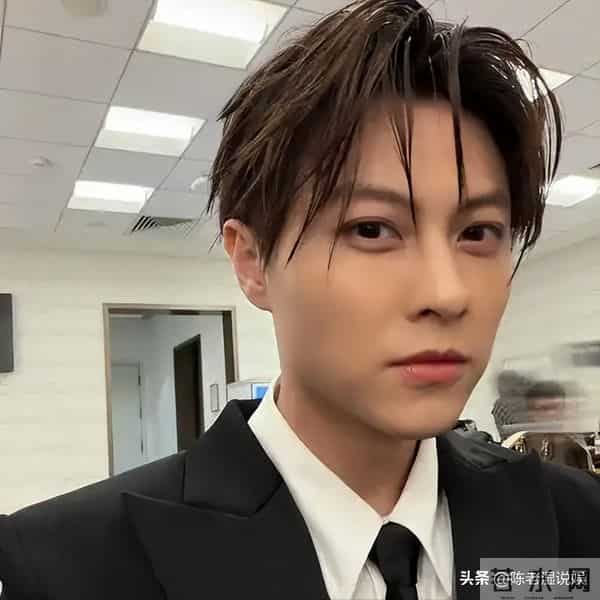 一天4瓜，怒批大导演、阴阳男演员、男星承认插足，个个让人吃惊