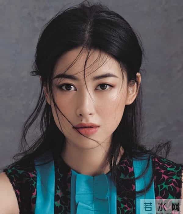 深挖 - 被翁青雅采访翻车的朱珠，本尊才是“顶级白富美”！