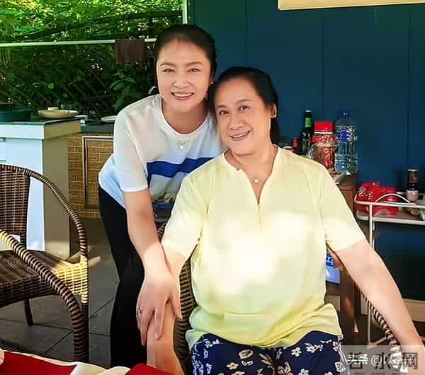 原来他俩是夫妻，家里家外老婆是领导，68岁住大别墅仍坚持拍戏