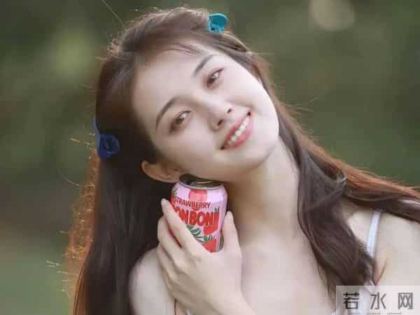 横店这一夜，珠圆玉润的短剧女神郭宇欣，秒了内娱一堆“排骨精”